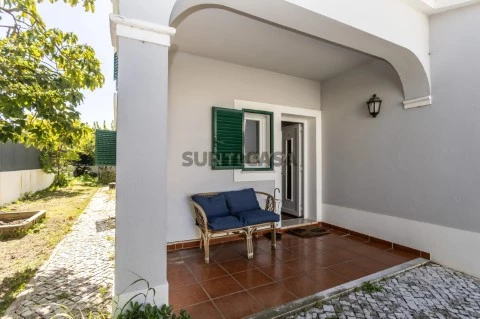 Moradia T4 em Azeitão (São Lourenço e São Simão), Setúbal