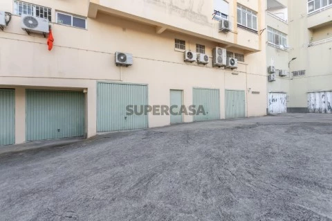 Garagem em São Sebastião, Setúbal