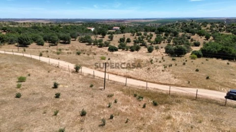 Terreno em Póvoa de São Miguel, Moura