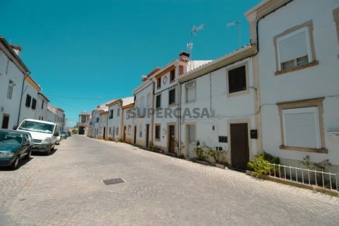 Moradia T4 Duplex em São João Batista, Castelo de Vide