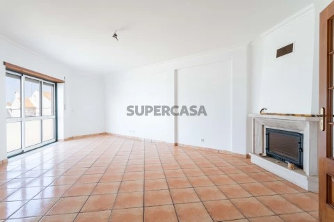 Apartamento T1 em Atouguia da Baleia, Peniche
