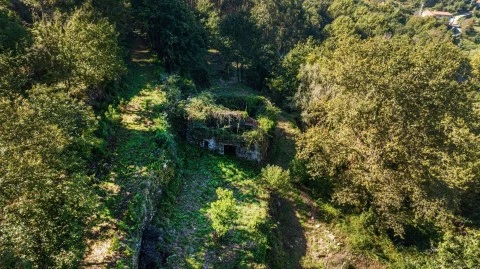 Moradia T2 em Caldelas, Sequeiros e Paranhos, Amares