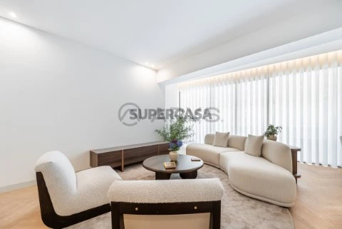 Apartamento T3 em Cedofeita, Santo Ildefonso, Sé, Miragaia, São Nicolau e Vitória, Porto