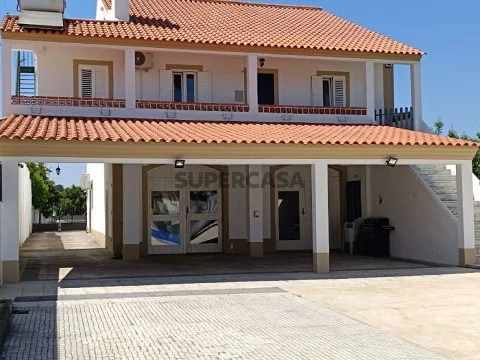 Moradia T4 em Abrantes (São Vicente e São João) e Alferrarede, Abrantes