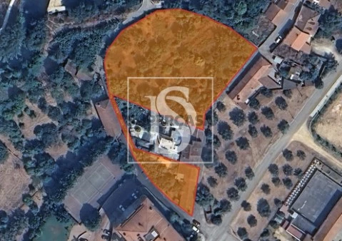 Moradia T10 em Torres Novas (Santa Maria, Salvador e Santiago), Torres Novas