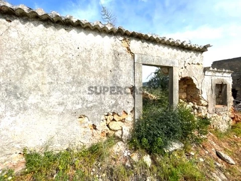 TERRENO,RUINA, QUELFES
