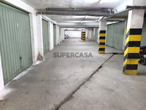 GARAGEM BOX-OLHÃO