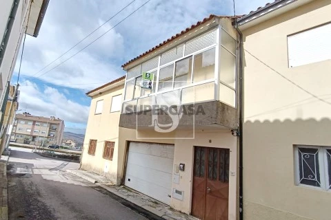 Moradia T3 em Samil, Bragança