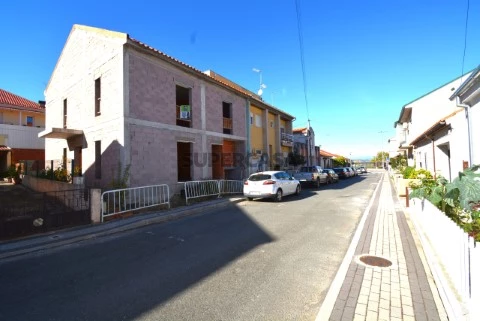 Prédio em Sé, Santa Maria e Meixedo, Bragança