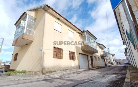 Moradia em Banda T3 em Samil, Bragança