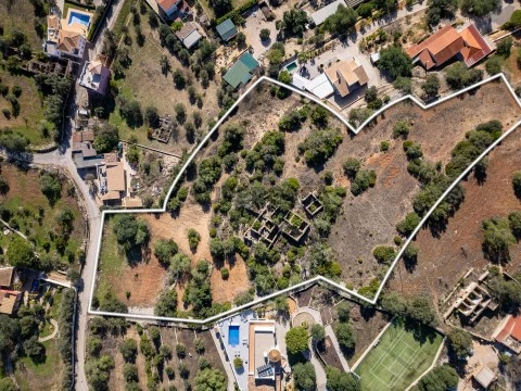 Vende se - terreno com ruina - algarve - santa barbara de nexe