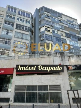 Apartamento T2 na Rua Doutor Henrique Martins Gomes, Lumiar, Lisboa
