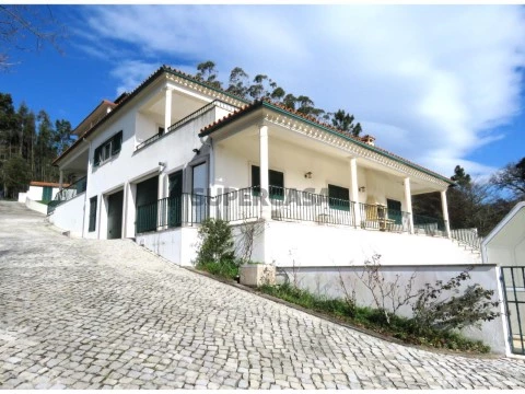 Quintas e casas rústicas T4 na Rua de Coimbra, São Miguel, Santa Eufémia e Rabaçal, Penela
