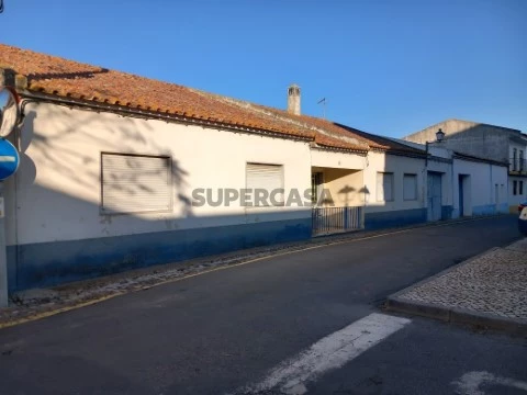 Terreno Terreno na Rua de Mértola, Castro Verde e Casével, Castro Verde