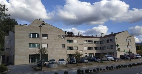 Apartamento T3 na Avenida Dr. Osvaldo Gomes, Paçô, Arcos de Valdevez