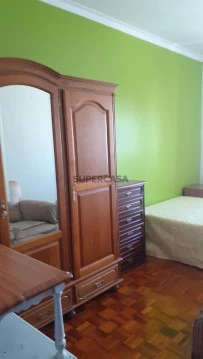 Quarto na Rua Fernando Mendes, Cacém e São Marcos, Sintra