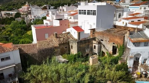 Quintas e casas rústicas em Estoi, Faro