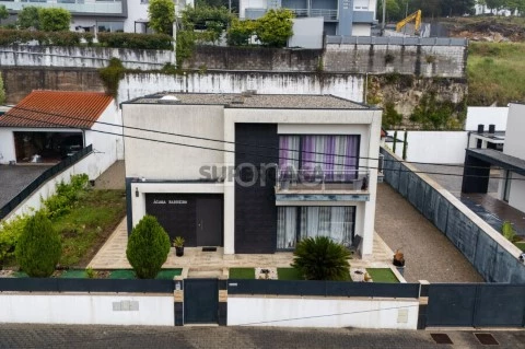 小楼房和别墅 4 卧室 在 Rua de Docim, Quinchães, Fafe