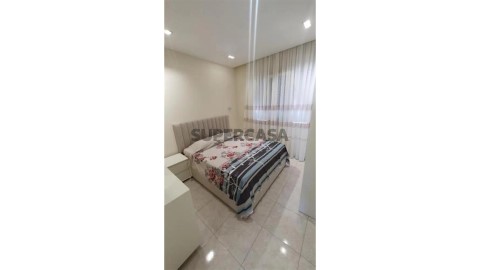 Quarto em Póvoa de Santo Adrião e Olival Basto, Odivelas