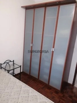 Quarto em Póvoa de Santo Adrião e Olival Basto, Odivelas