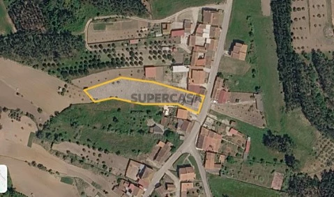 Moradia T2 na Rua Principal, Casal de Bacelos, Vinha da Rainha, Soure