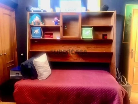 Room Op Belas, Sintra