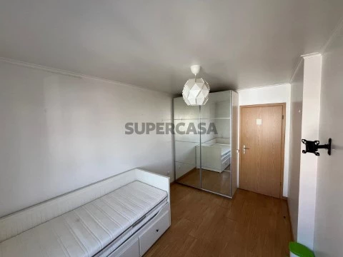 Rooms in Rua do Grafanil, Santa Clara, Lisboa