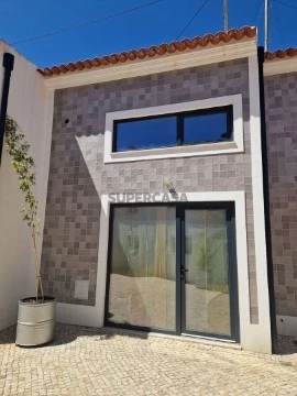 Apartamento T0 em Alenquer (Santo Estêvão e Triana), Alenquer