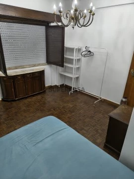 Quarto na Rua Dom Nuno Álvares Pereira, Póvoa de Santo Adrião, Póvoa de Santo Adrião e Olival Basto, Odivelas