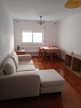 Apartamento T3 na Rua do Rio Guadiana, Carnide, Lisboa