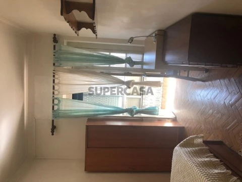 Chambre au Moscavide e Portela, Loures