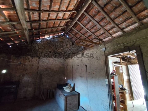 Quintas e casas rústicas T2 em Urbana, Luso, Mealhada