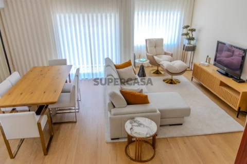 Duplex T3 na Rua da Sofia, Celeirós, Aveleda e Vimieiro, Braga