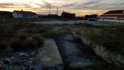 Espaço comercial em Estrada Nacional, Quinta Carvalhedo, Santa Maria, São Pedro e Sobral da Lagoa, Óbidos