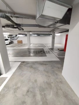 Garage auf Rua Combatentes da Grande Guerra, Glória e Vera Cruz, Aveiro