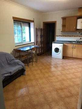 Quarto na Rua Marquês de Pombal, Covilhã e Canhoso, Covilhã