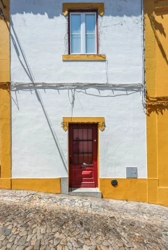 Moradia T1 na Rua Capado, Évora (São Mamede, Sé, São Pedro e Santo Antão), Évora