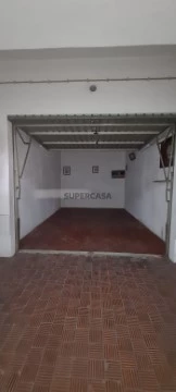 Garagem na Rua Pedro Matos Filipe, Cova da Piedade, Almada, Cova da Piedade, Pragal e Cacilhas, Almada