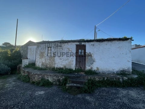 Terreno Urbano em Largo dos Trabalhadores, Canhestro, Carnota, Alenquer