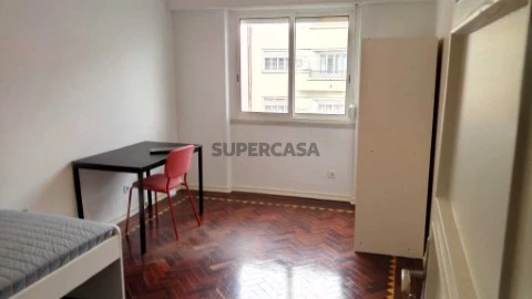 Quarto na Avenida Almirante Reis, Arroios, Lisboa