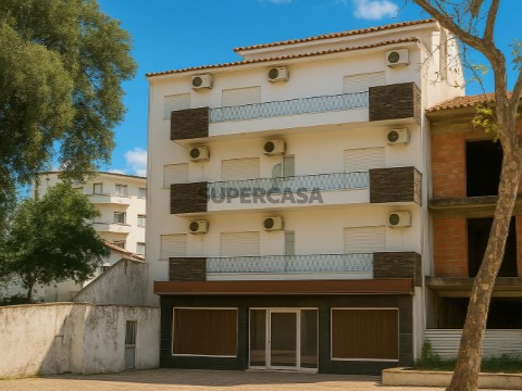 ? Hotel à Venda - Fátima (Avenida Principal, a 500m do Santuário)