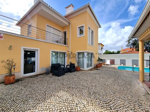 Logradouro com diferentes ambientes e áreas de lazer! lote 491m2
