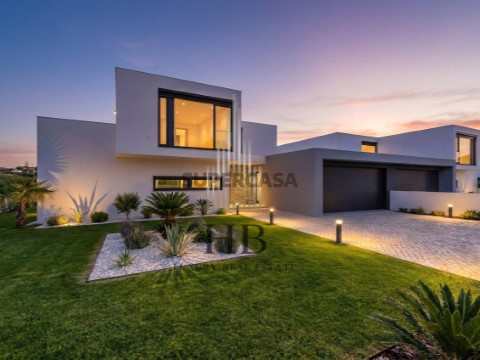 HB Luxury