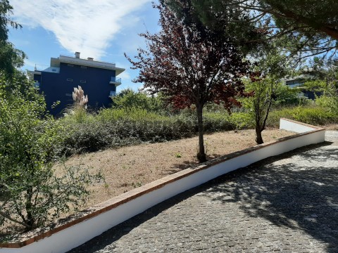 Lotes de Terreno para venda, para Habitação coletiva em Oeiras Golf Residence