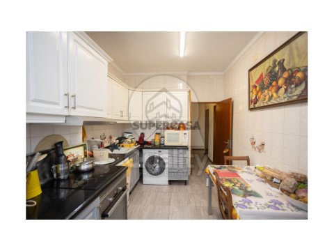Apartamento T3 na Rua Luanda, Alto do Seixalinho, Santo André e Verderena