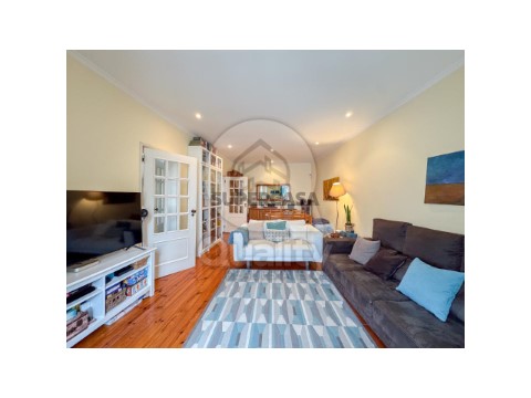 Apartamento T1 na Rua das Escolas Gerais, Santa Maria Maior