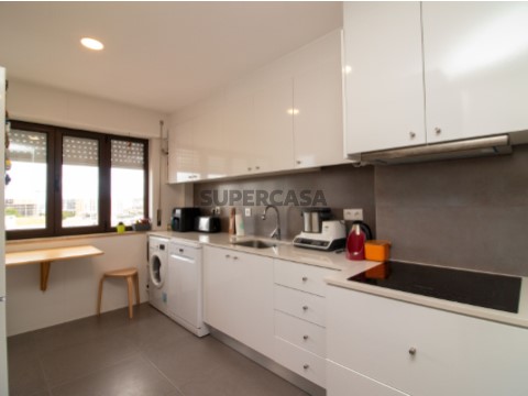 APARTAMENTO T3 EXCELENTE LOCALIZAÇÃO EM ALTO SEIXALINHO - BARREIRO