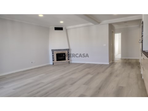 T4 remodelado Seixal