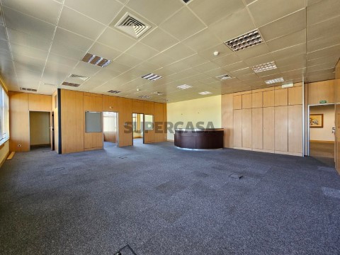 venda-escritorio-beloura-office-park