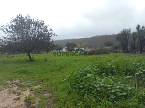 Terreno em Urqueira, Ourém